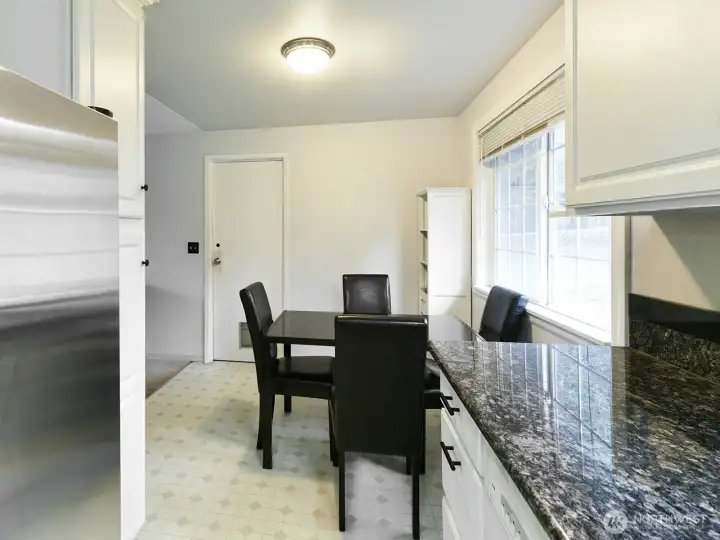 Plenty of counterspace