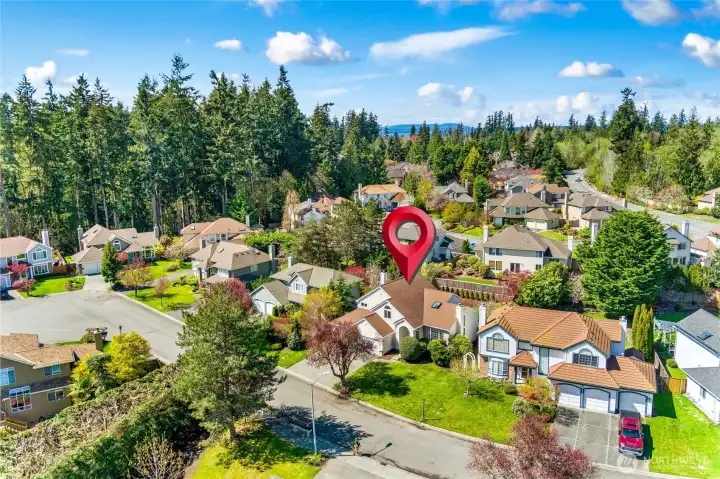 Home is located close to the cul-de-sac on a quiet part of Discovery Crest