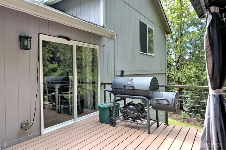 Ready for a BBQ? Plenty of room to do it here!