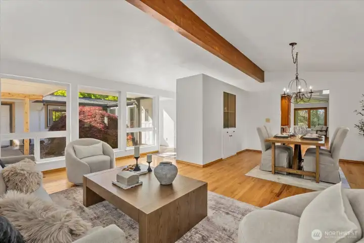 Cozy front living room when you first walk in