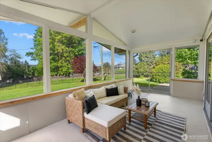 Enjoy your peaceful sun room at any time of day!