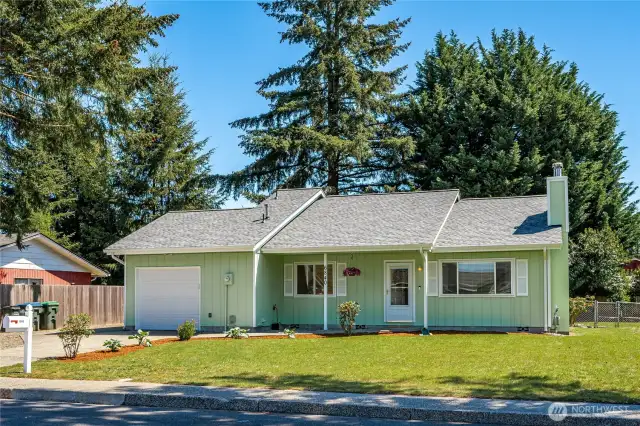 There's no place like HOME! Move in and call it yours today!
