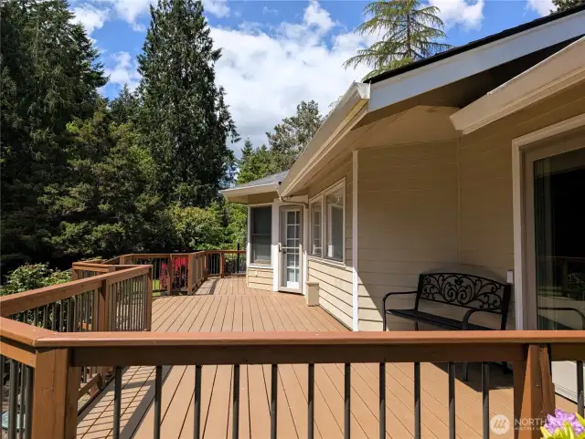 Full Length deck. to relax & enjoy the private, fenced backyard #2835 Cooper Point Rd NW, Olympia, WA 98502