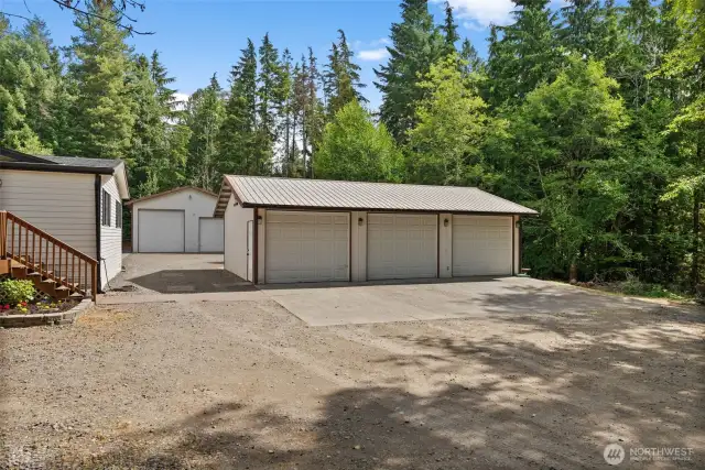 3 car garage