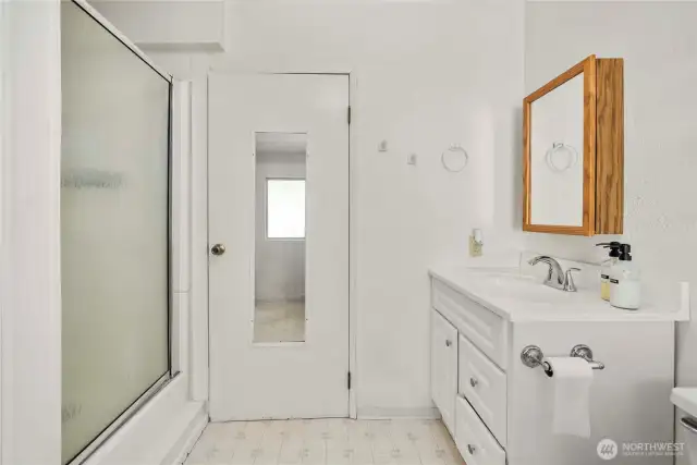 3/4 bathroom with plenty of space