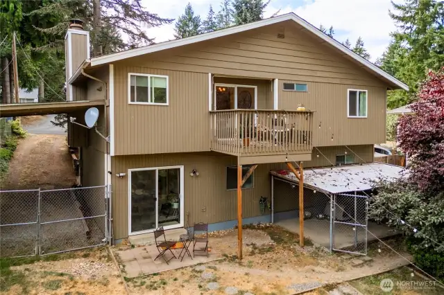 Dog run, large gate under the carport to the backyard for RV storage? Your Boat?
