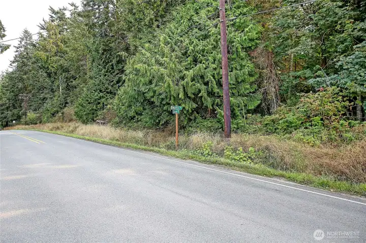 Sunset Drive road frontage