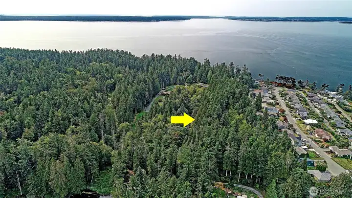 Aerial photo of approx. three lots