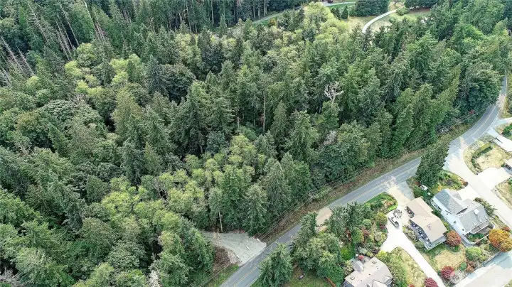 Aerial photo of approx. three lots and access