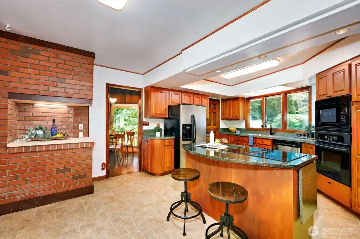 Kitchen with eat in island