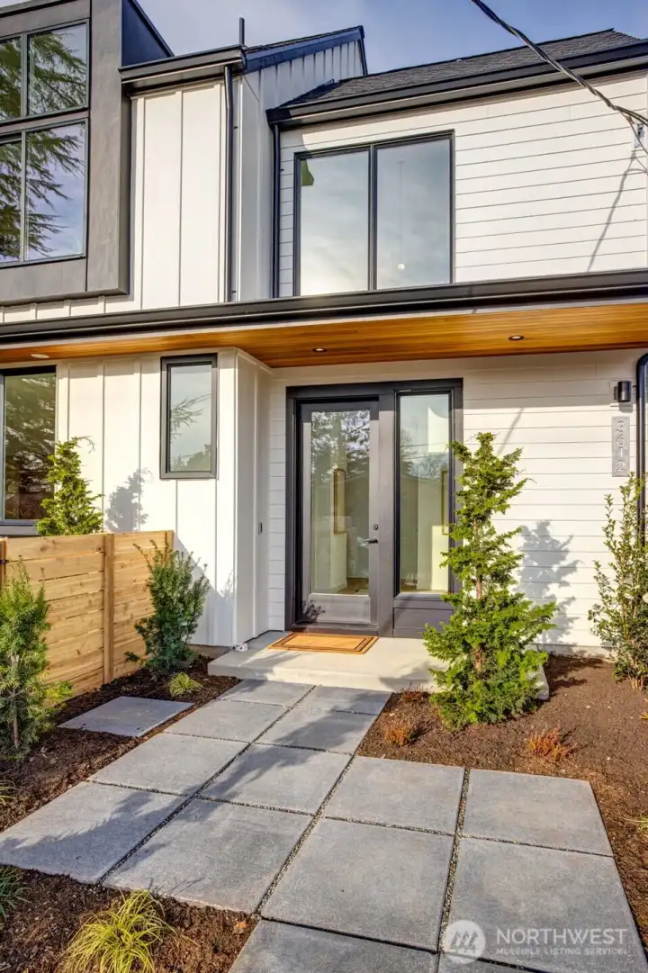 Front entrance off Othello.