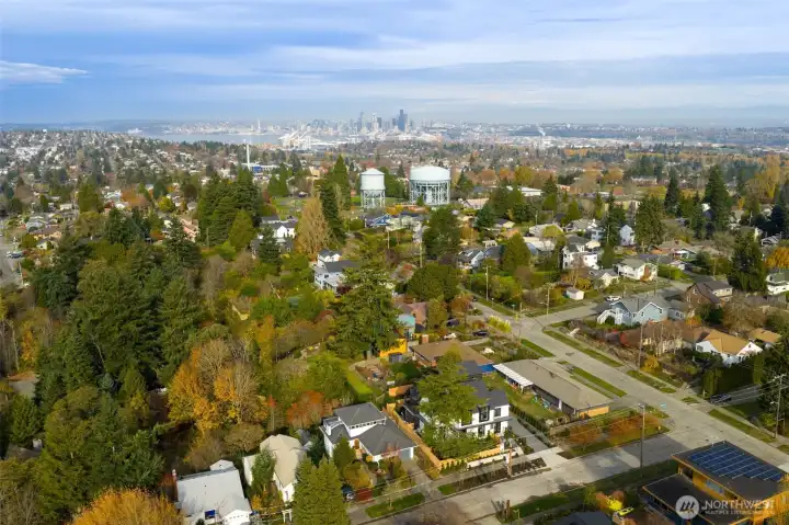 Location, location, location. Great for walking, taking in the views, close to parks, schools and local restaurants and bars.