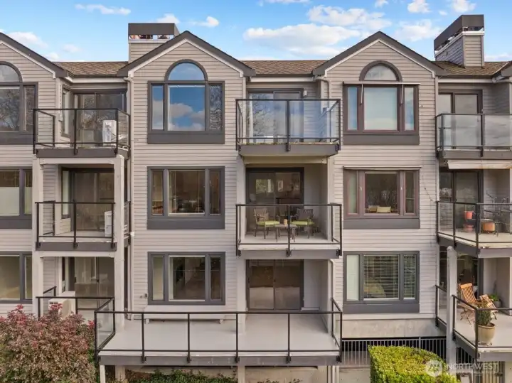 Outside view of The Back A202 From West Side