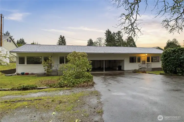 Units C & D, both totally remodeled and boasting a brand new roof in 2026