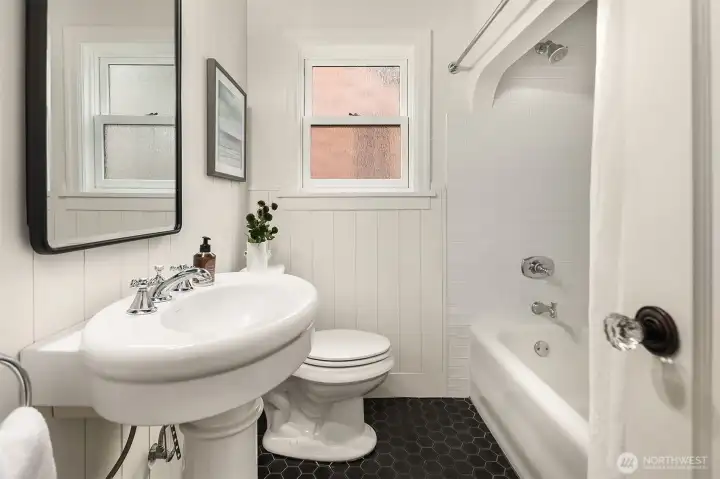 Main floor full bath