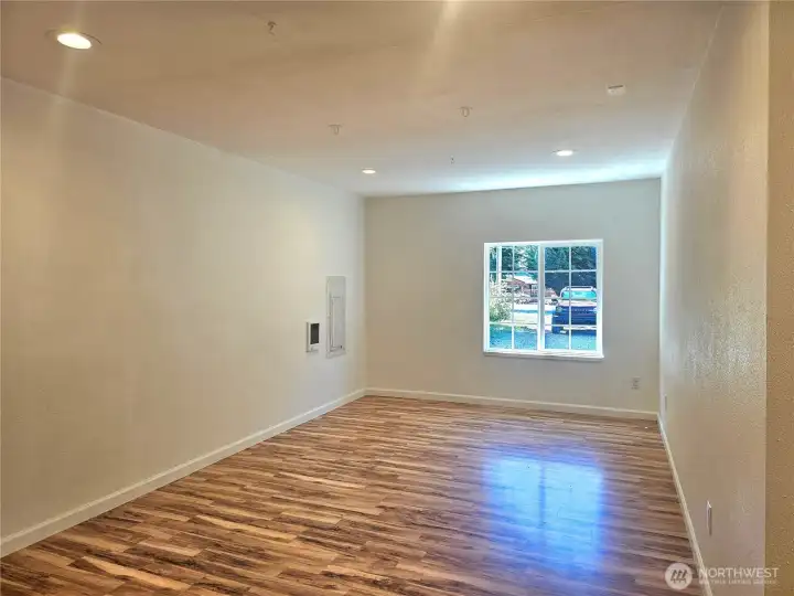 Huge fully finished bonus room Huge fully finished bonus room