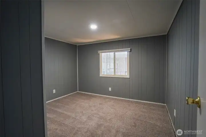 2nd Bedroom.