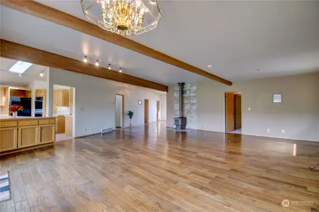 Spacious living room with 1x6 wood flooring~