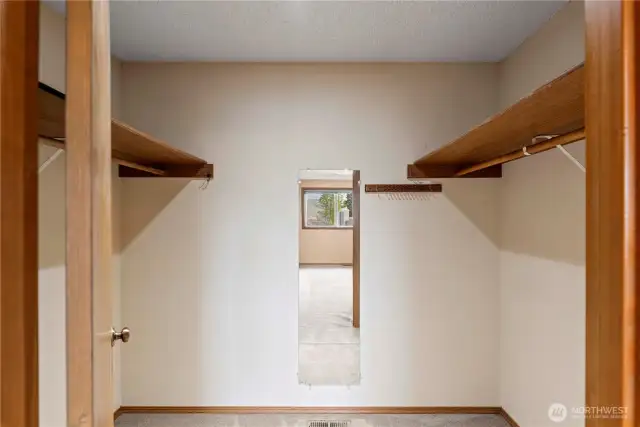 Primary Walk in Closet