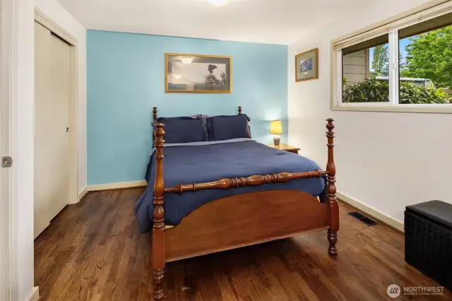 2nd primary bedroom