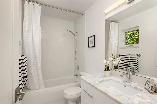 Upstairs hall bath