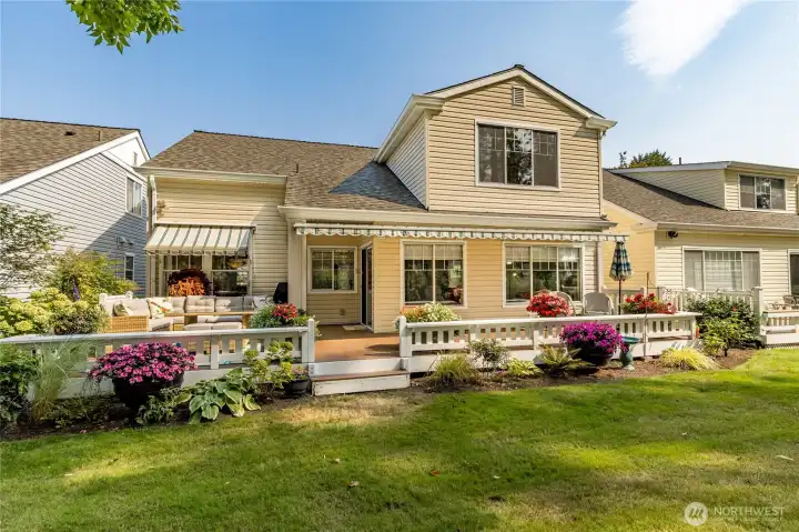 Welcome to the beautiful Riverwalk Condominium community!