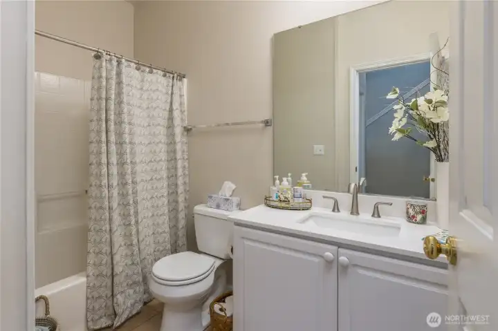 Full bathroom on the main floor