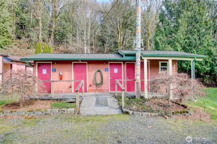 Community bathrooms, laundry/library