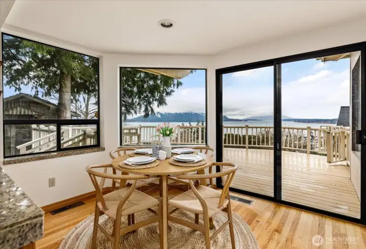 Kitchen with eating area