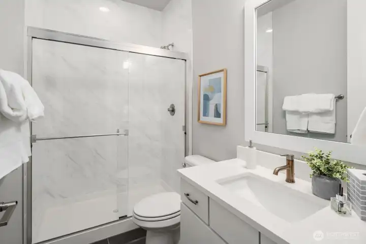Main Floor Bath with shower