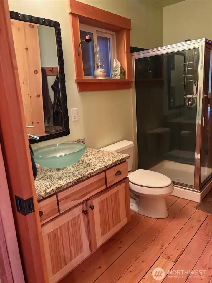 2nd FLoor Bath