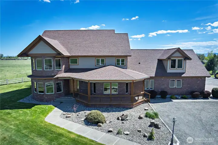 310 Mission View DR