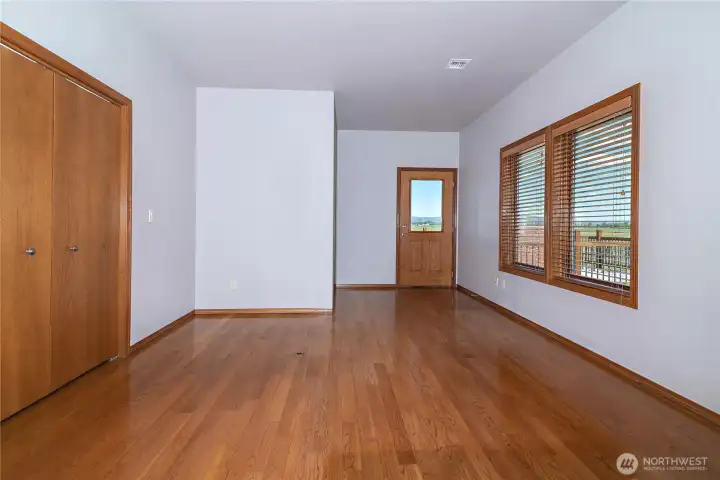 Bedroom with Jack & Jill