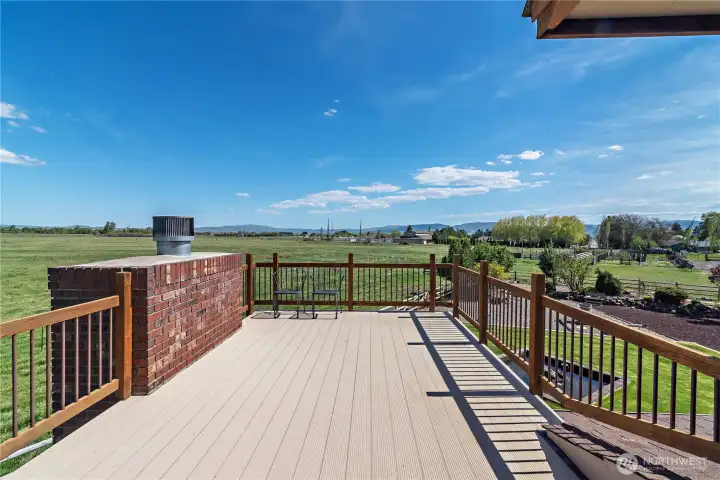 Roof patio