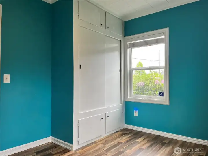 2nd bedroom