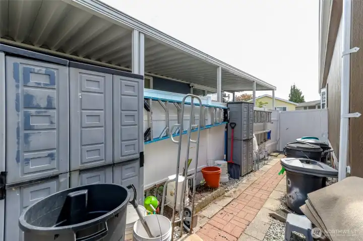 Outdoor additional storage