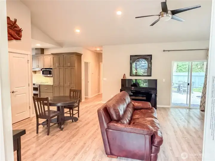 Stepping into the home. Note the Luxury Vinyn Plank flooring. Extremely durable. Stepping into the home. Note the Luxury Vinyn Plank flooring. Extremely durable.