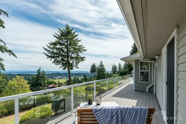 Daytime views from the upper deck.