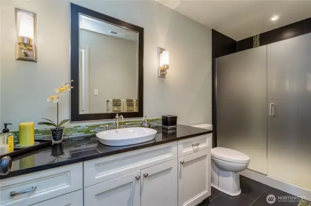 En-suite for the second Bathroom on the second floor