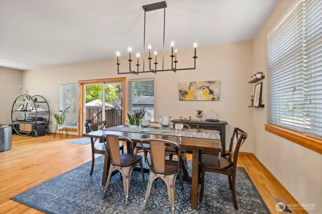 Ideally sited between the kitchen and the outdoors, this dining room is perfect for entertaining.