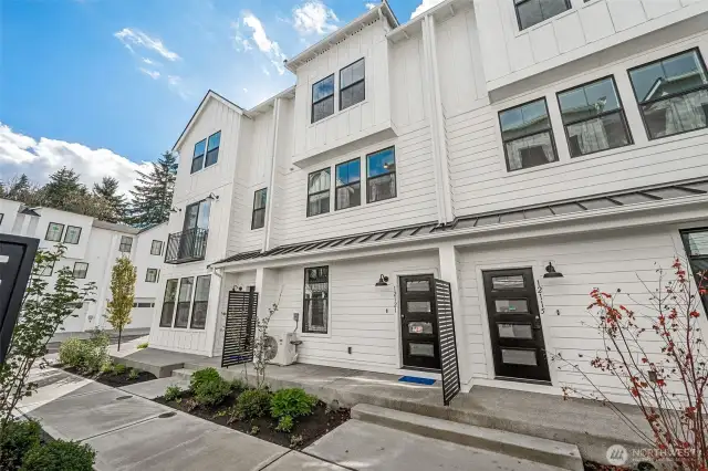 Exterior View Shaw Heights