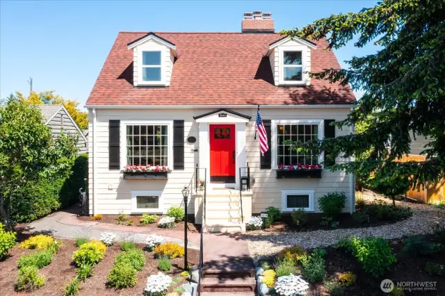 Stunning restored 1930's Colonial home offering exceptional curb appeal