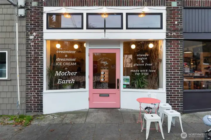 Frankie & Jo's...who doesn't want vegan and gluten free ice cream year round?