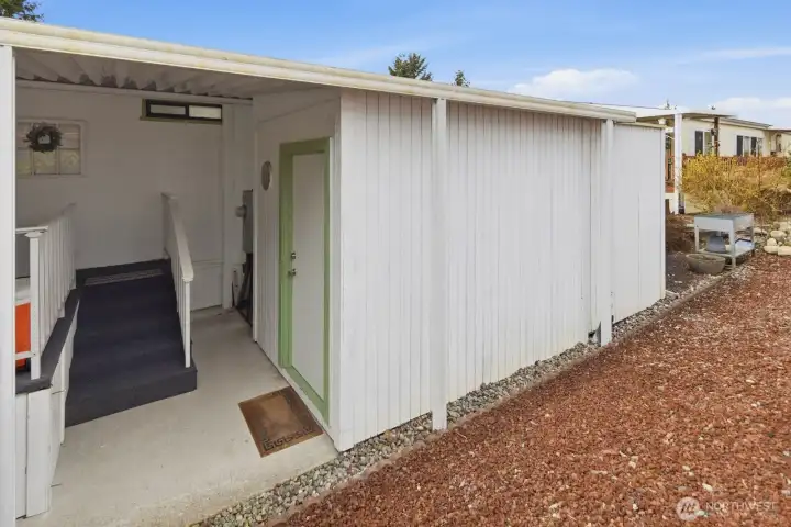 Spacious exterior storage shed with electricity