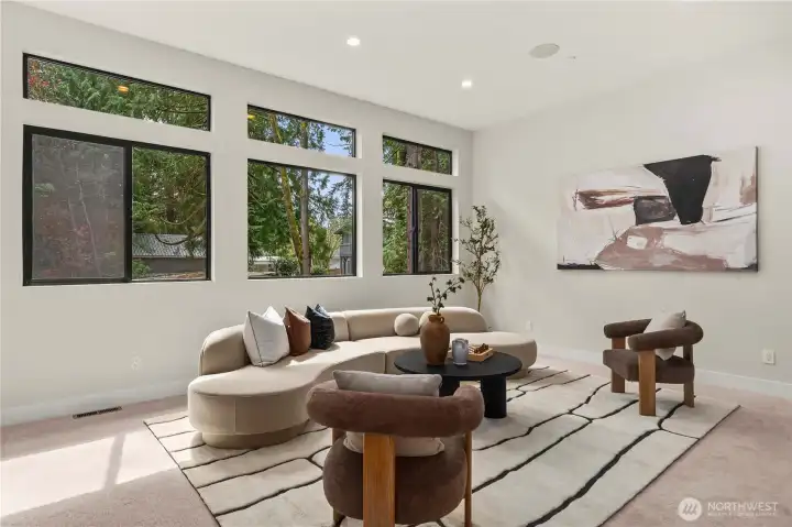 Bonus Room or 5th Bedroom