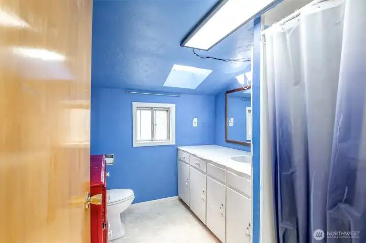 Another view of upstairs bathroom.