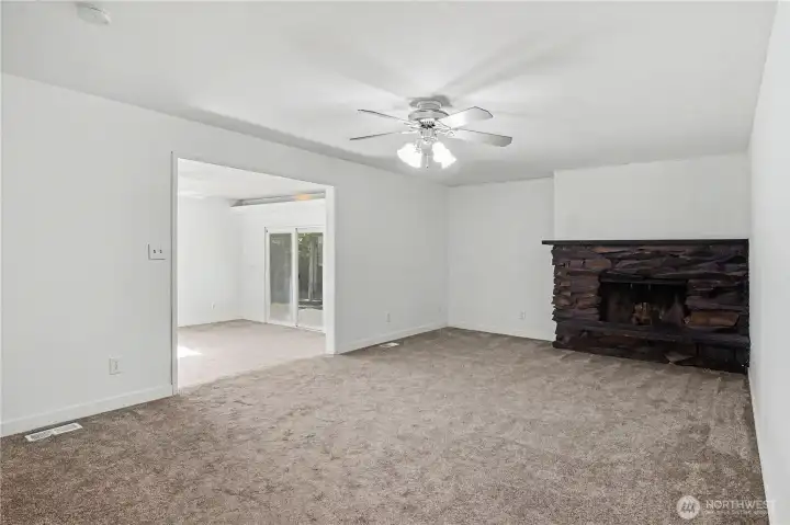 Livingroom with cozy fireplace.