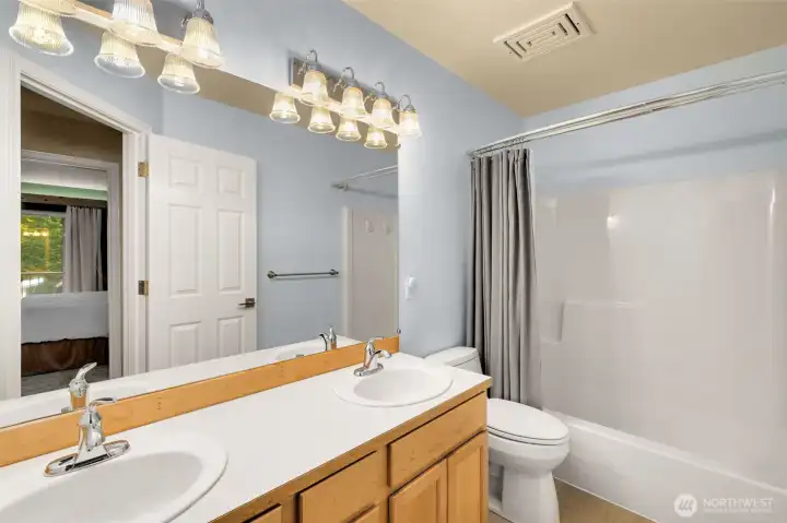 Hallway bath on second level
