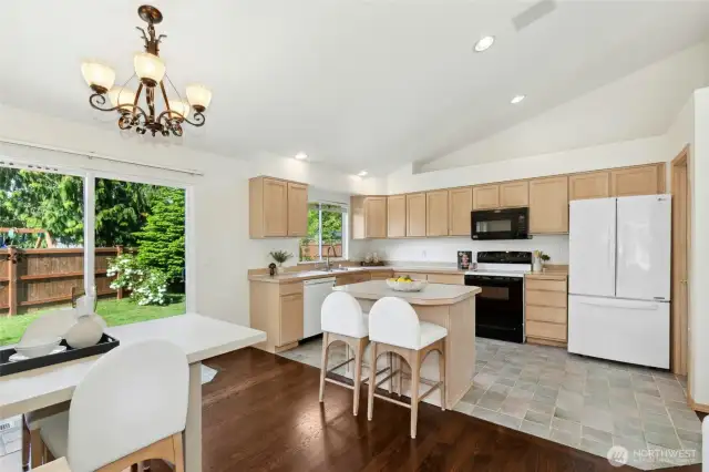 Updated appliances: fridge, micro, dishwasher.