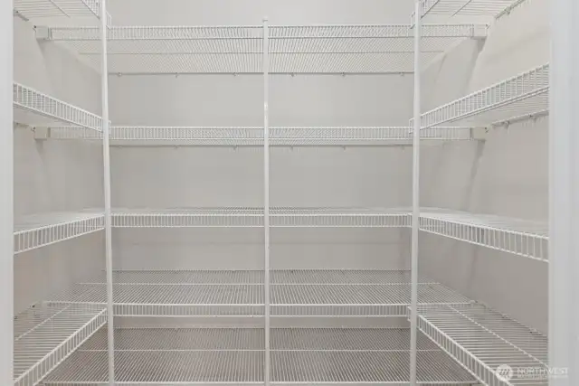 Walk-in Pantry